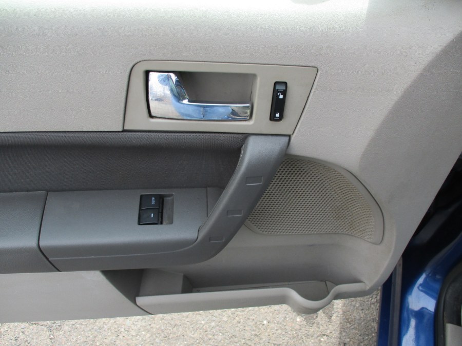 2008 Ford Focus SE photo