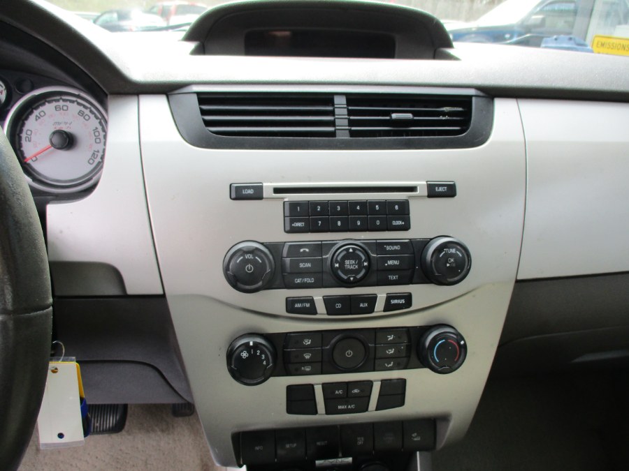 2008 Ford Focus SE photo