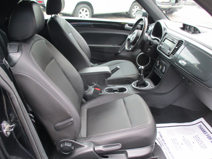 2014 Volkswagen Beetle R-Line PZEV photo