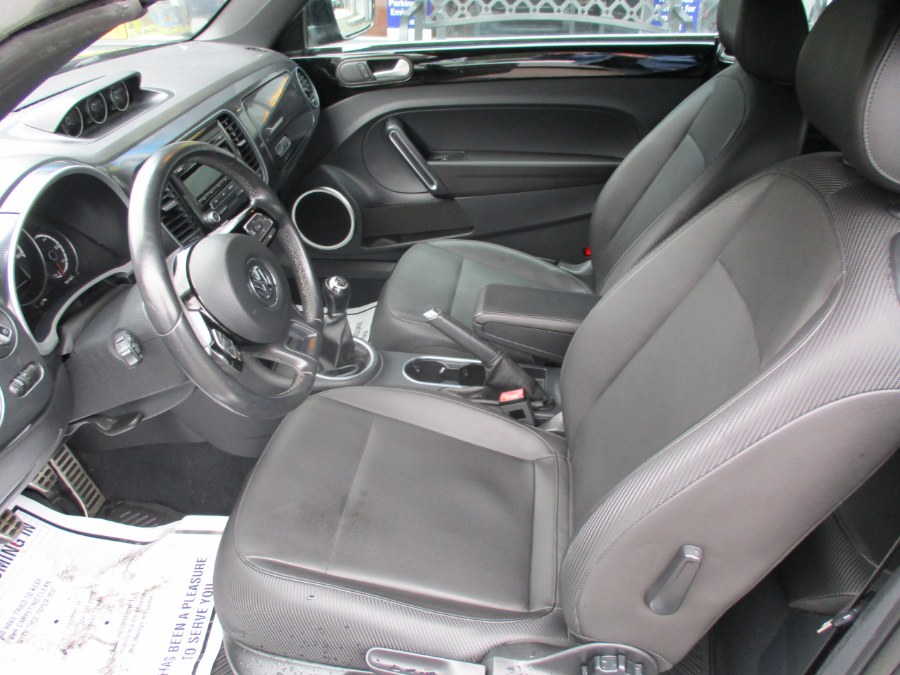 2014 Volkswagen Beetle R-Line PZEV photo