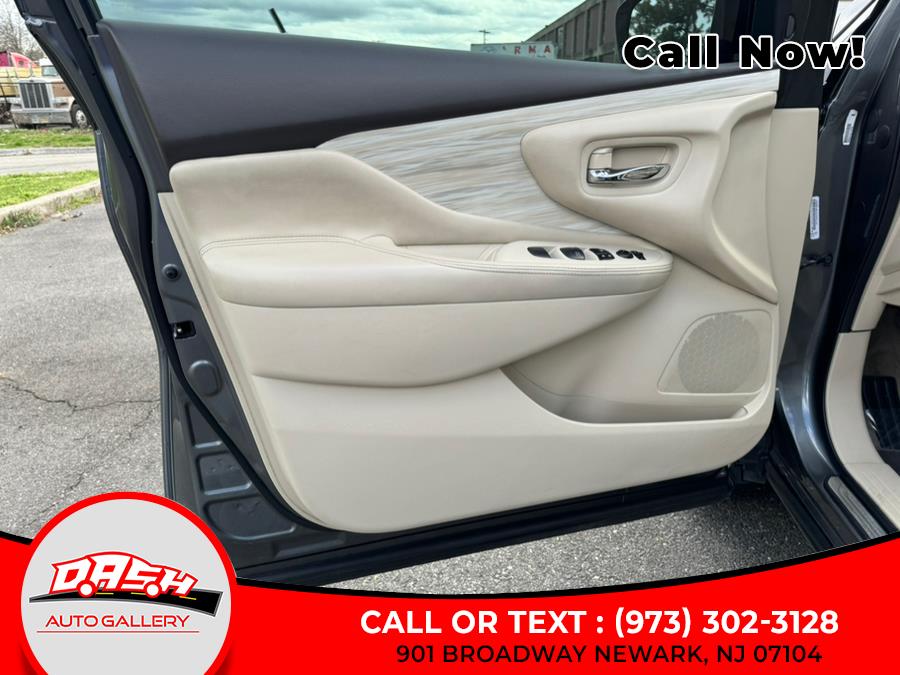 2015 Nissan Murano AWD 4dr Platinum photo