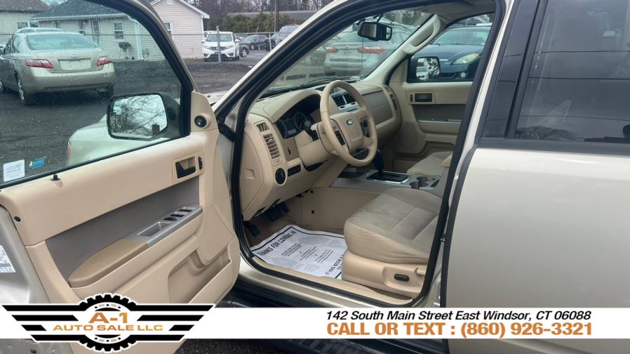 2011 Ford Escape XLT photo