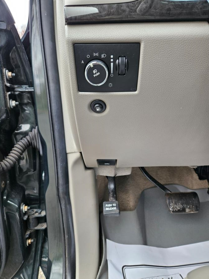 2011 Jeep Grand Cherokee Laredo photo