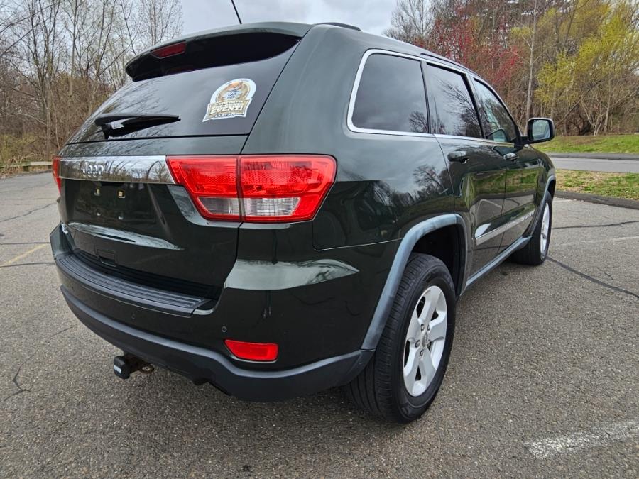 2011 Jeep Grand Cherokee Laredo photo