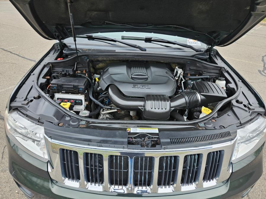 2011 Jeep Grand Cherokee Laredo photo