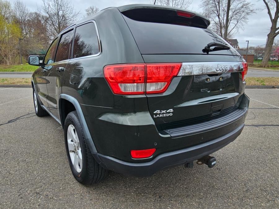 2011 Jeep Grand Cherokee Laredo photo