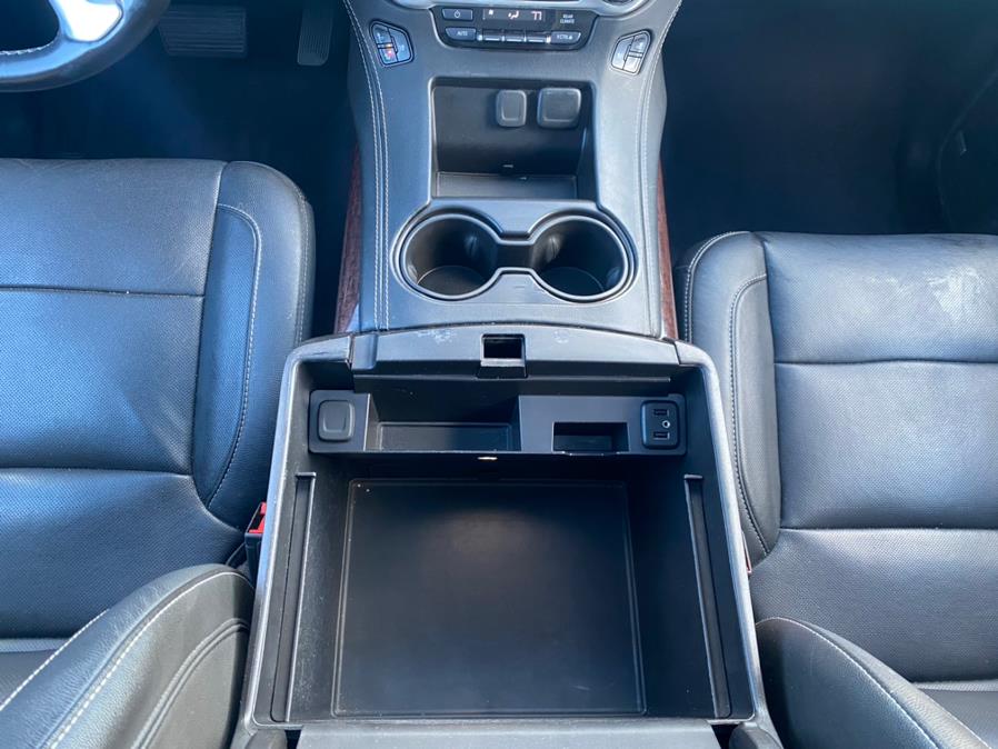 2019 GMC Yukon 4WD 4dr SLT photo