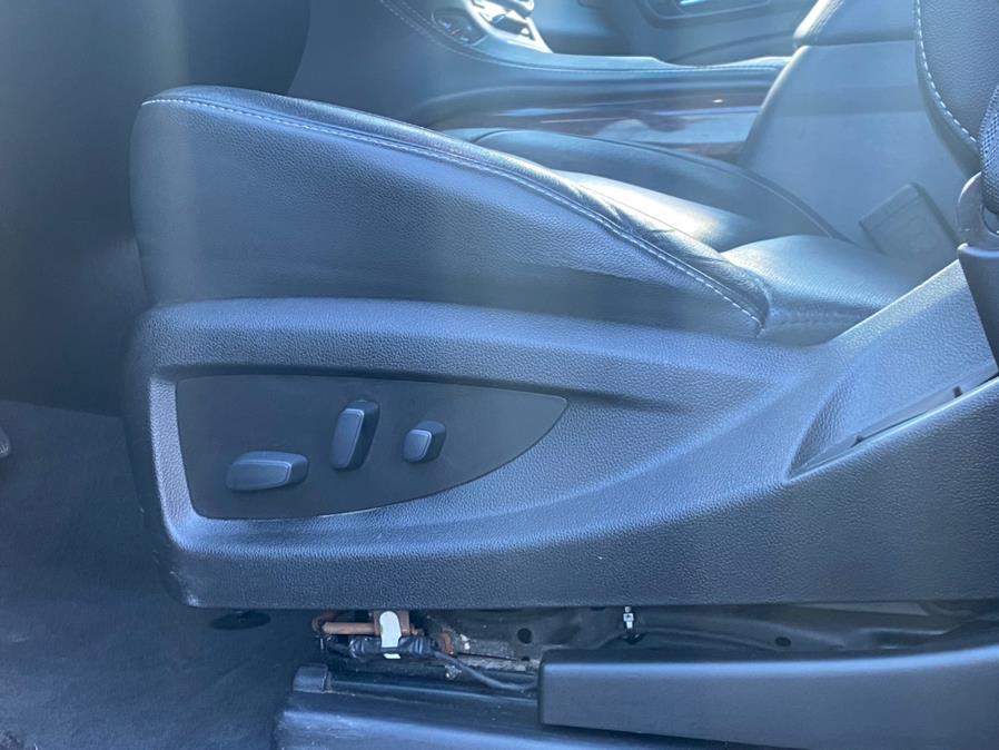 2019 GMC Yukon 4WD 4dr SLT photo
