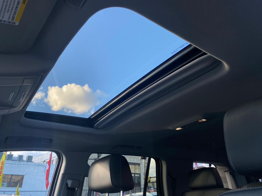 2019 GMC Yukon 4WD 4dr SLT photo