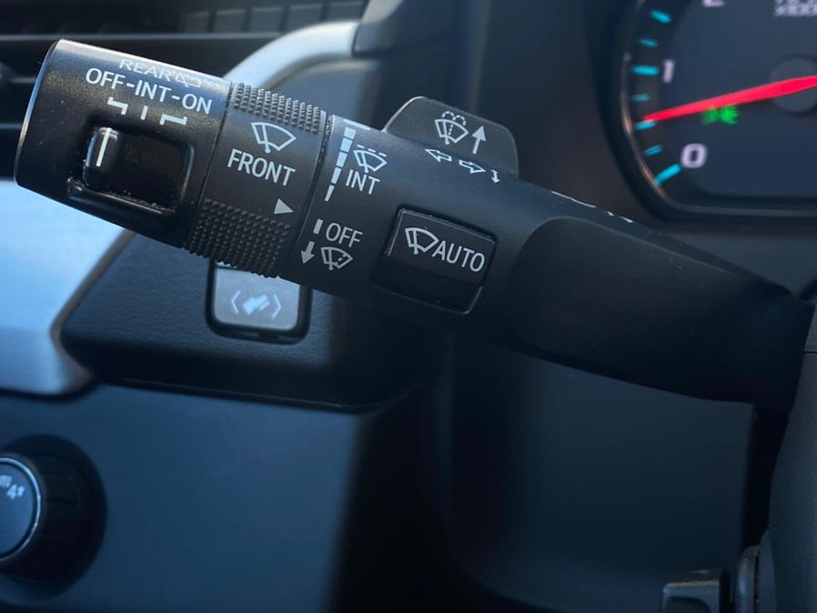 2019 GMC Yukon 4WD 4dr SLT photo