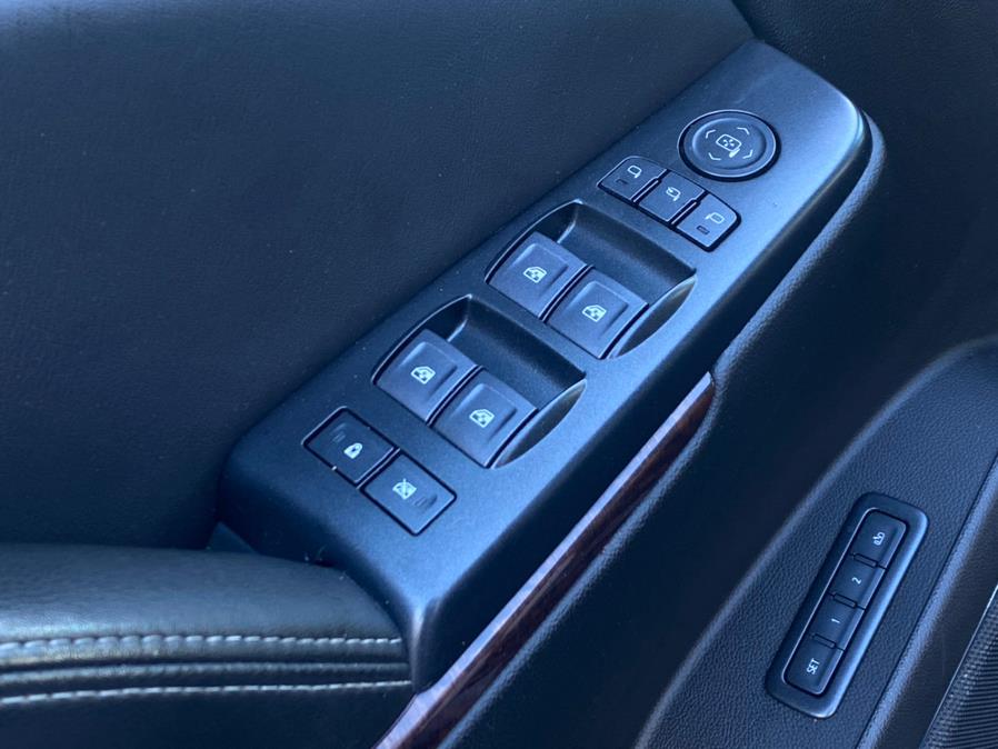 2019 GMC Yukon 4WD 4dr SLT photo