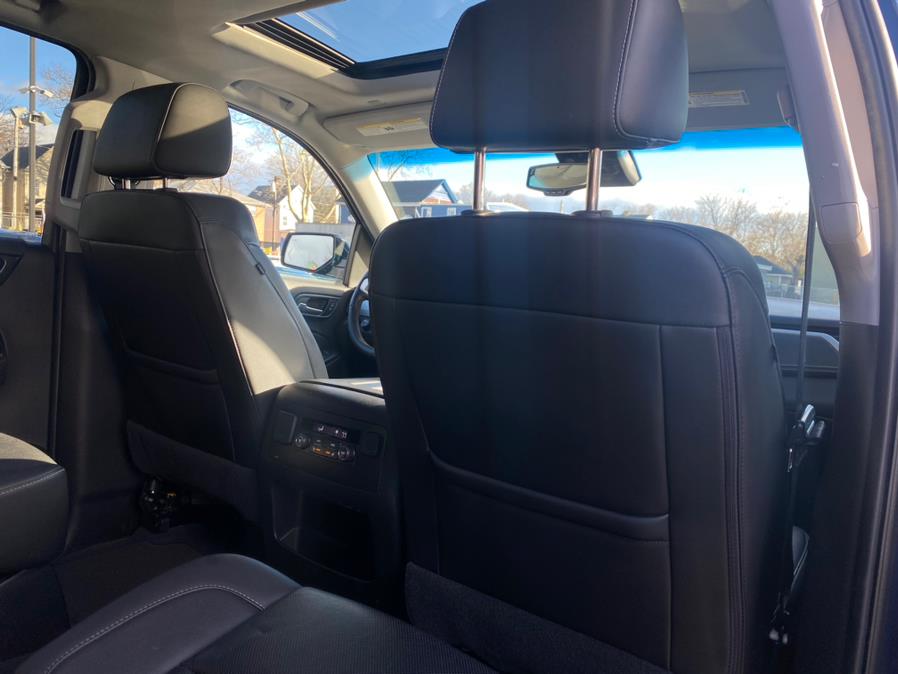2019 GMC Yukon 4WD 4dr SLT photo
