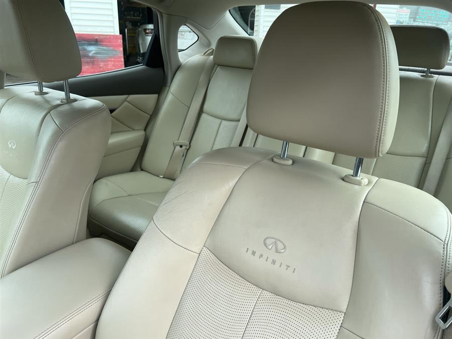2011 Infiniti M37 x photo