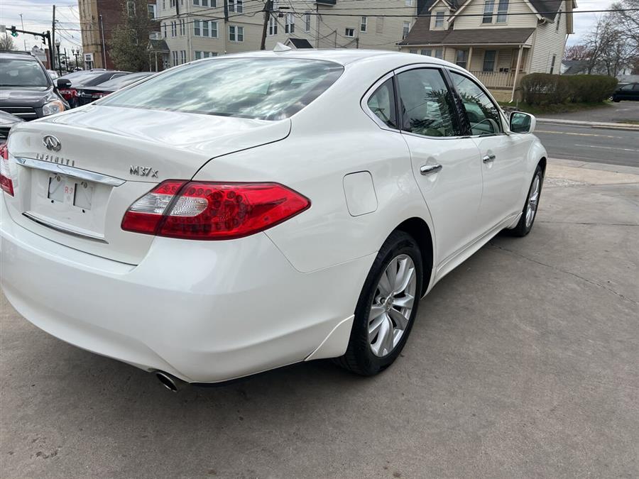 2011 Infiniti M37 x photo