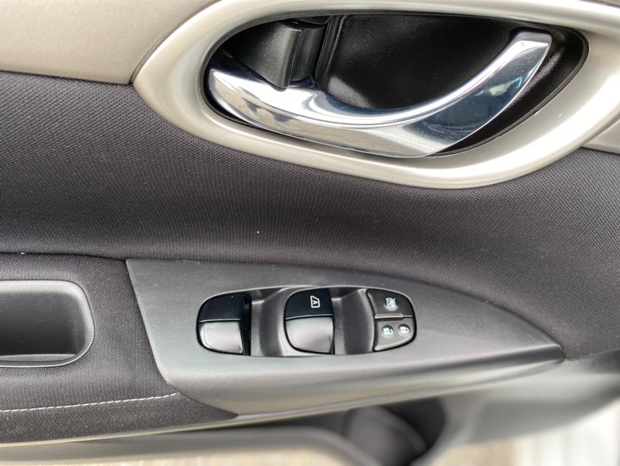 2014 Nissan Sentra S photo