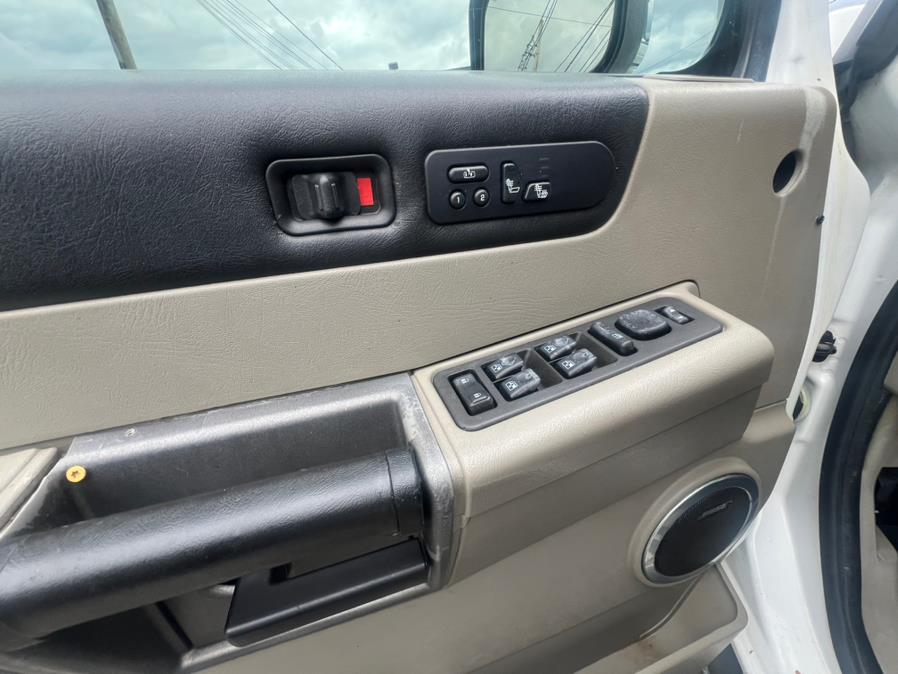 2003 HUMMER H2 photo