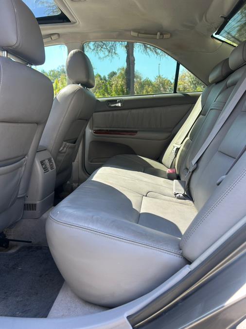 2005 Toyota Camry XLE V6 photo