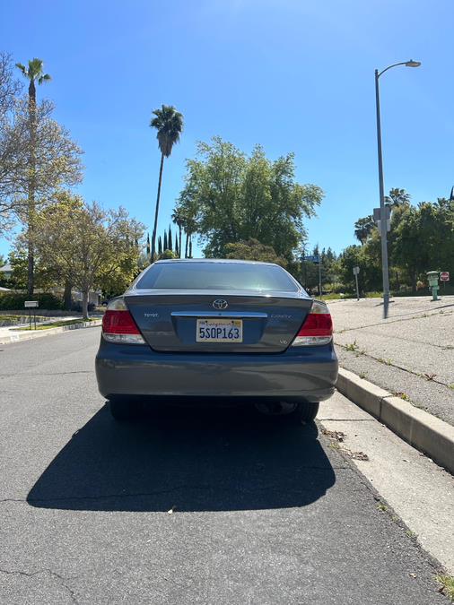 2005 Toyota Camry XLE V6 photo