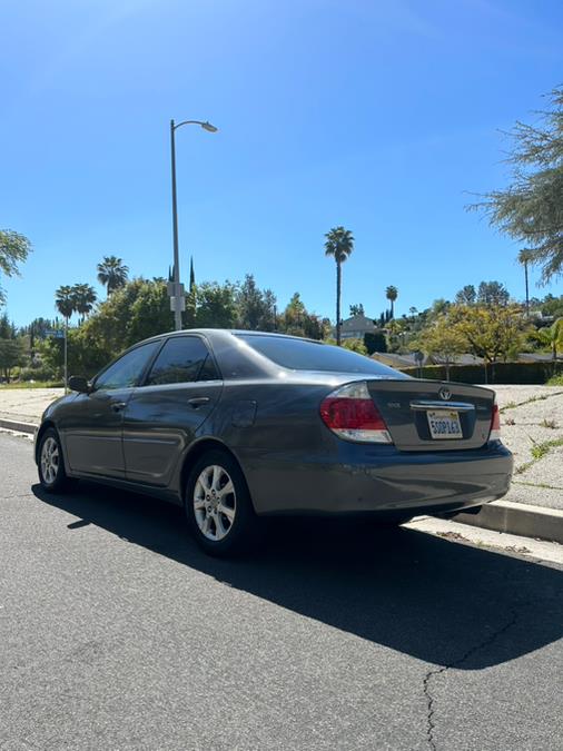 2005 Toyota Camry XLE V6 photo