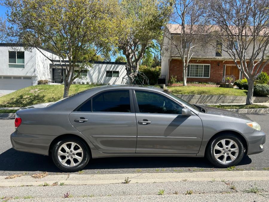 2005 Toyota Camry XLE V6 photo