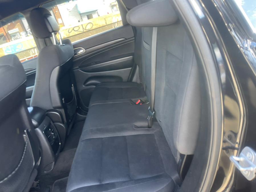 2015 Jeep Grand Cherokee 4WD 4dr Altitude photo