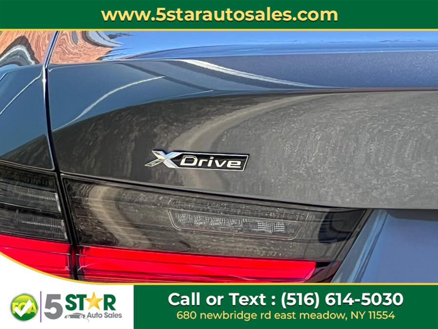 2021 BMW 3-Series 330i xDrive Sedan North Americ photo