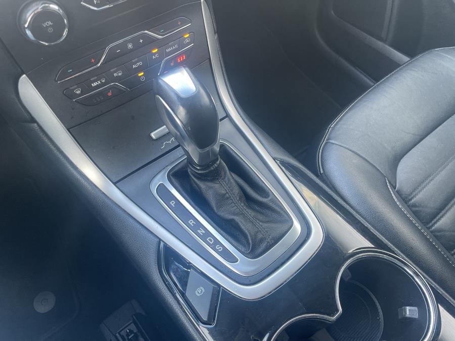 2016 Ford Edge 4dr SEL AWD photo