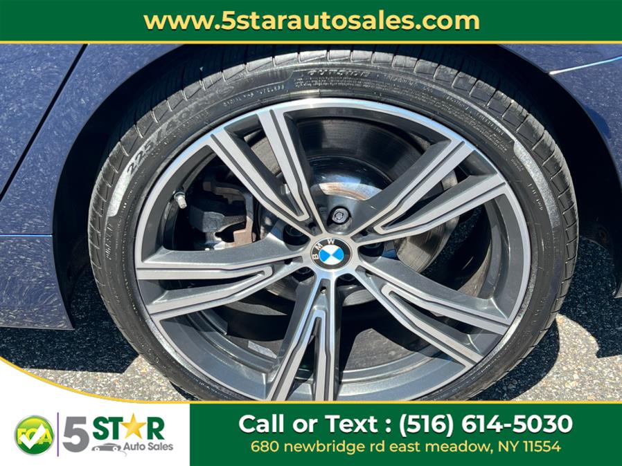 2021 BMW 3-Series 330i xDrive Sedan North Americ photo