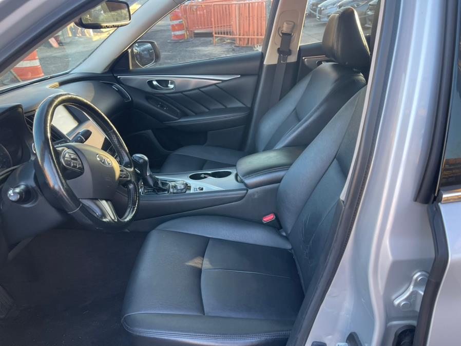 2015 Infiniti Q50 4dr Sdn AWD photo
