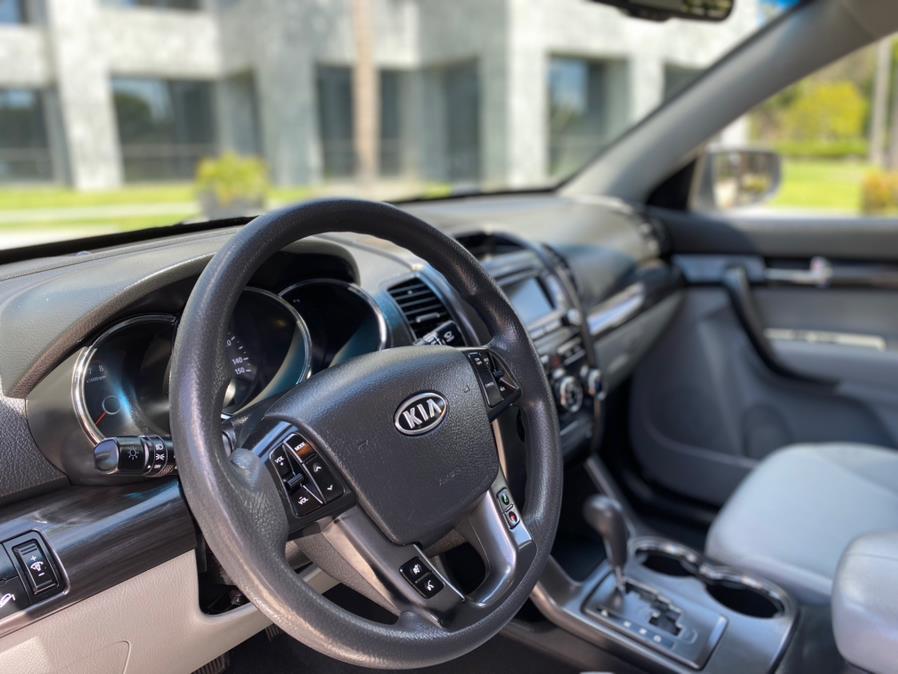 2013 Kia Sorento LX photo