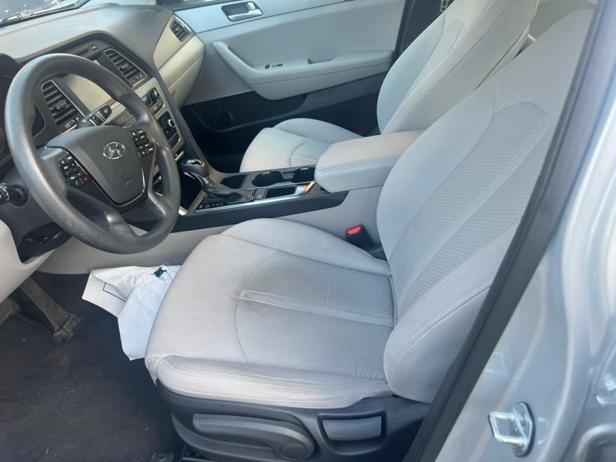 2016 Hyundai Sonata 4dr Sdn 2.4L SE photo