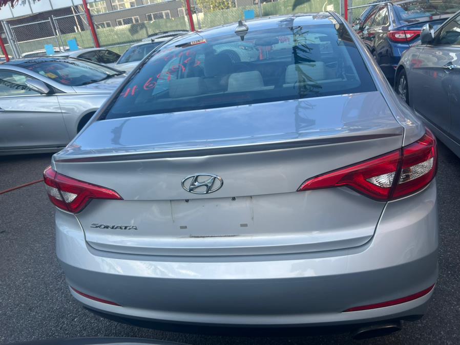 2016 Hyundai Sonata 4dr Sdn 2.4L SE photo