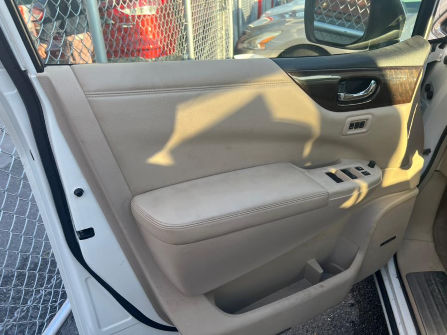 2011 Nissan Quest 3.5 S photo