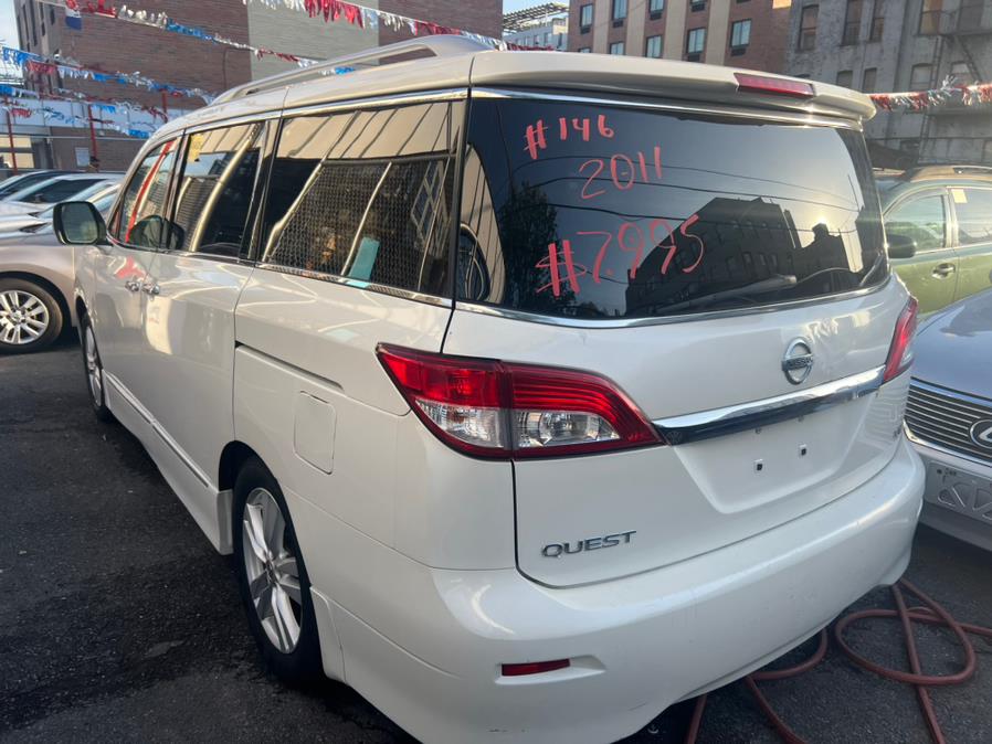 2011 Nissan Quest 3.5 S photo