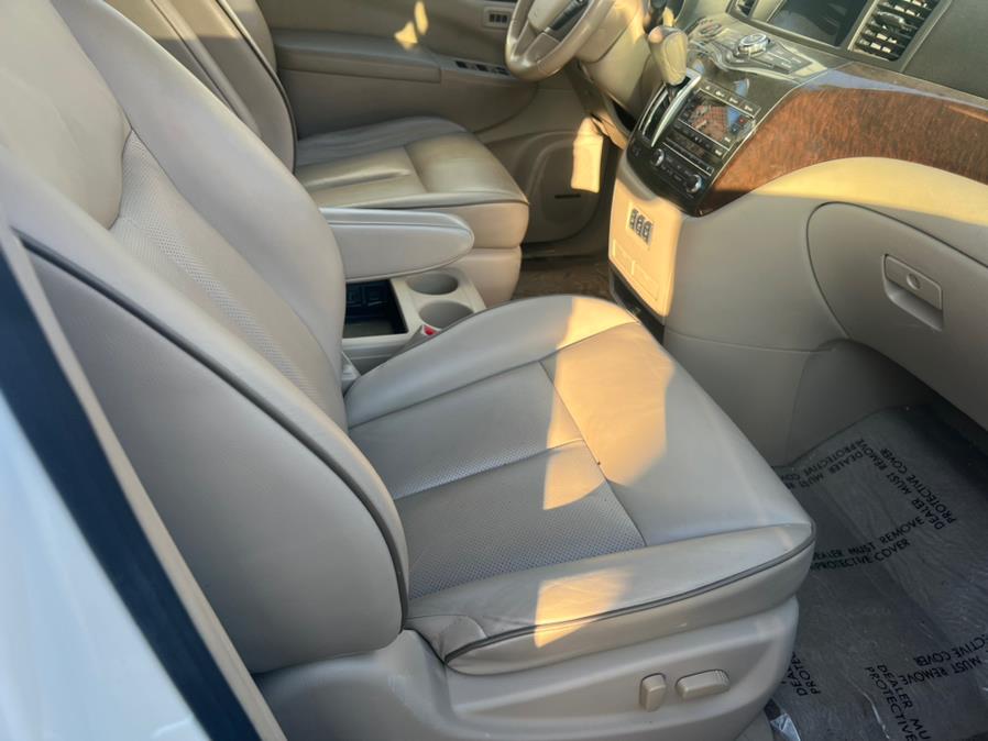 2011 Nissan Quest 3.5 S photo