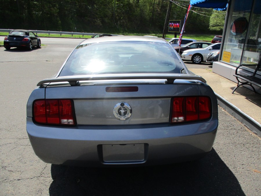 2006 Ford Mustang V6 Standard photo