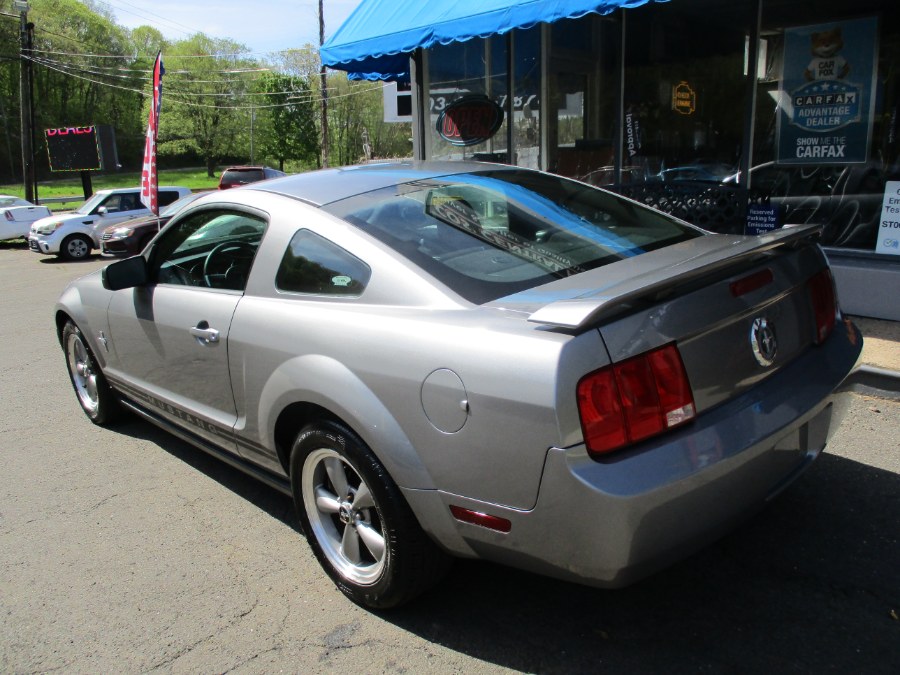 2006 Ford Mustang V6 Standard photo