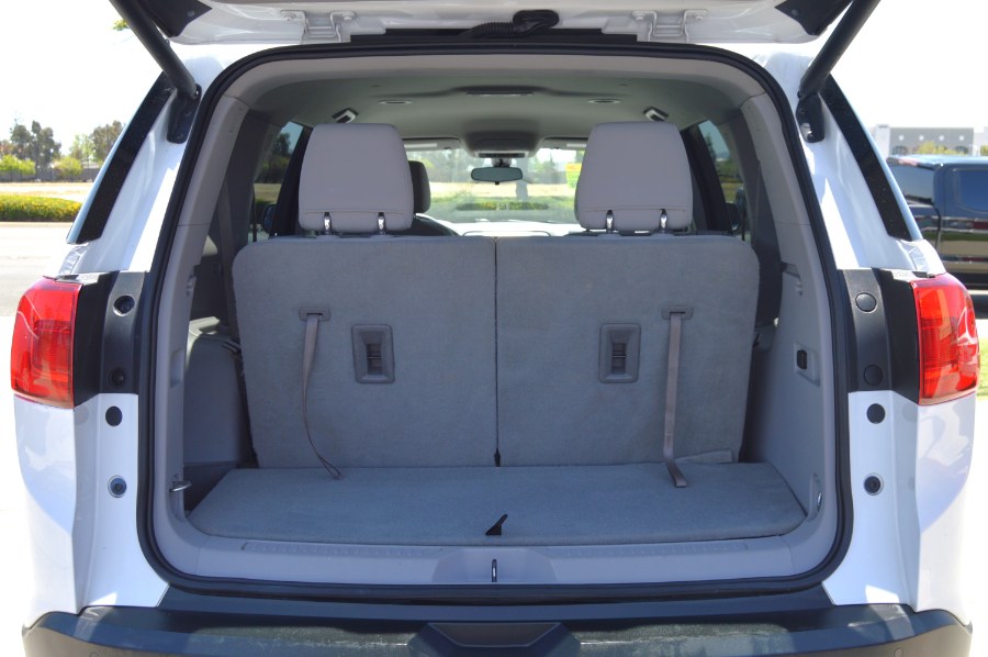 2017 GMC Acadia FWD 4dr SLE w/SLE-2 photo
