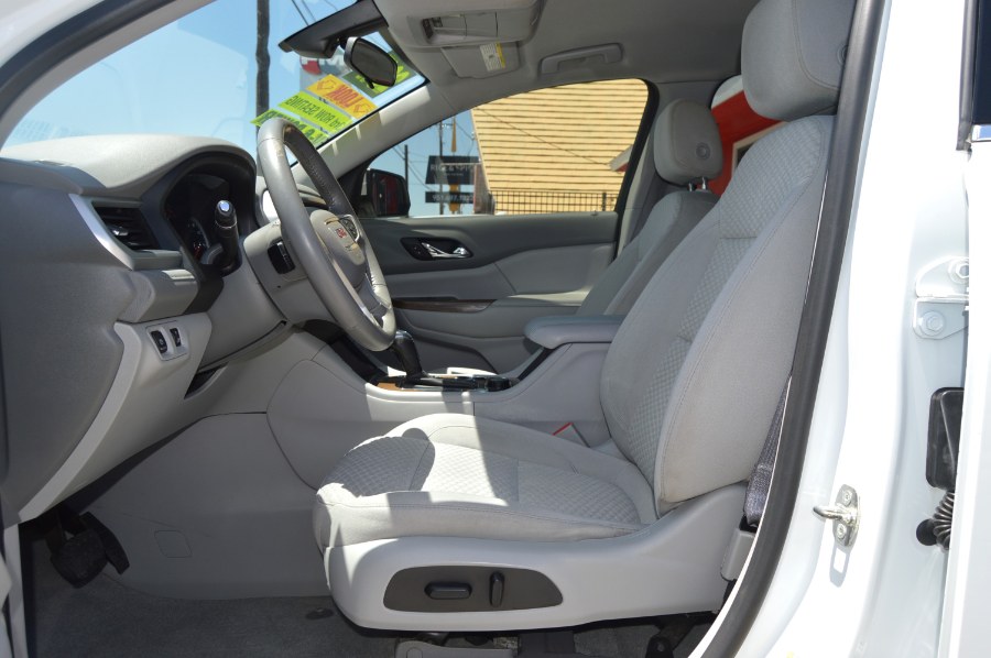 2017 GMC Acadia FWD 4dr SLE w/SLE-2 photo