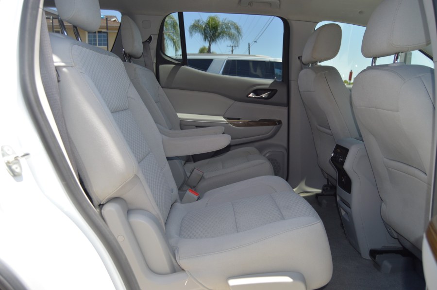 2017 GMC Acadia FWD 4dr SLE w/SLE-2 photo