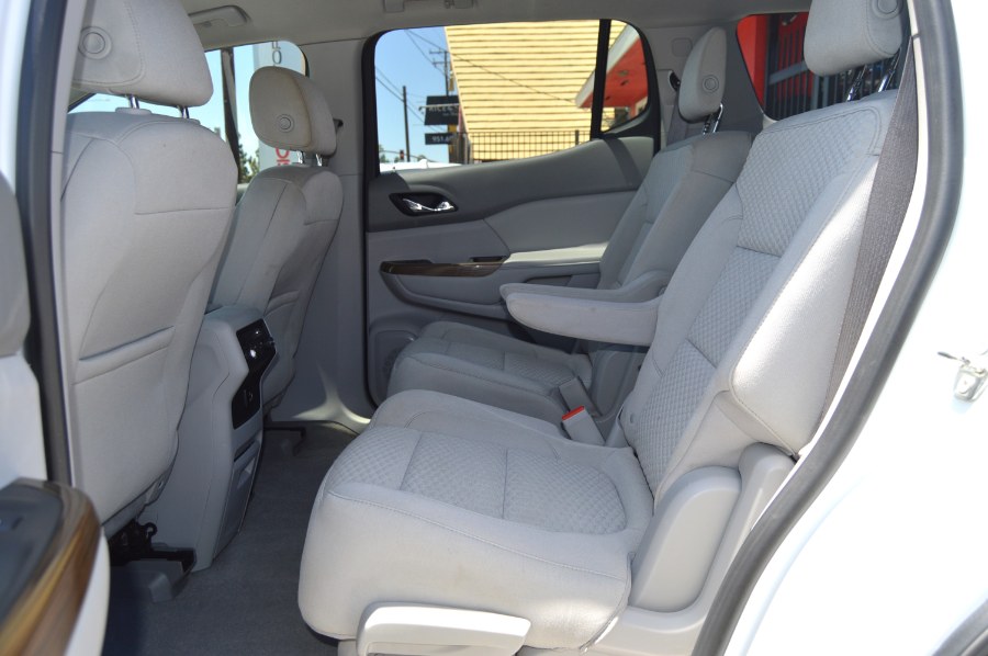 2017 GMC Acadia FWD 4dr SLE w/SLE-2 photo