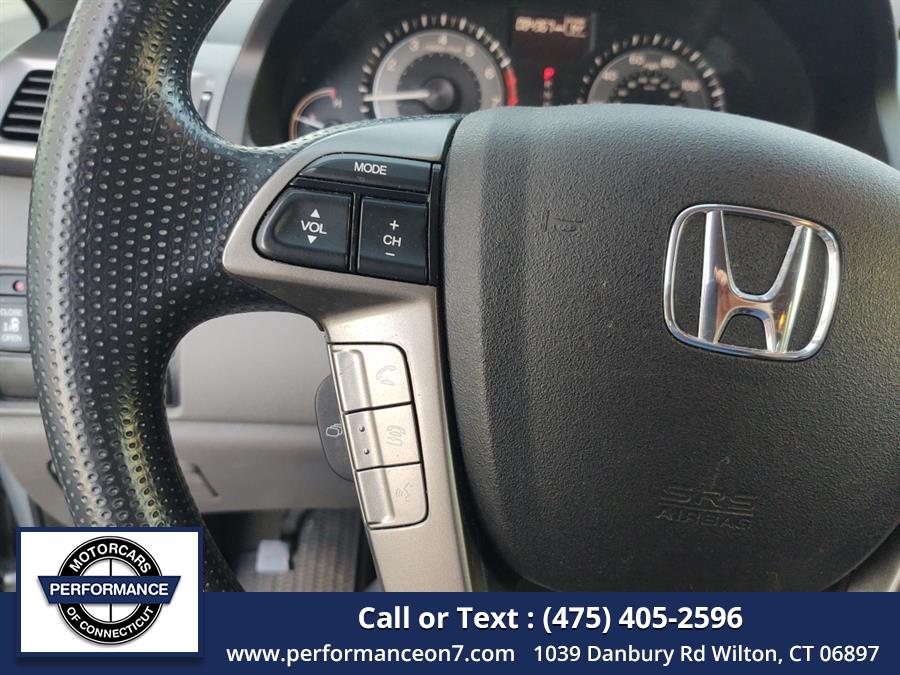 2016 Honda Odyssey 5dr SE photo
