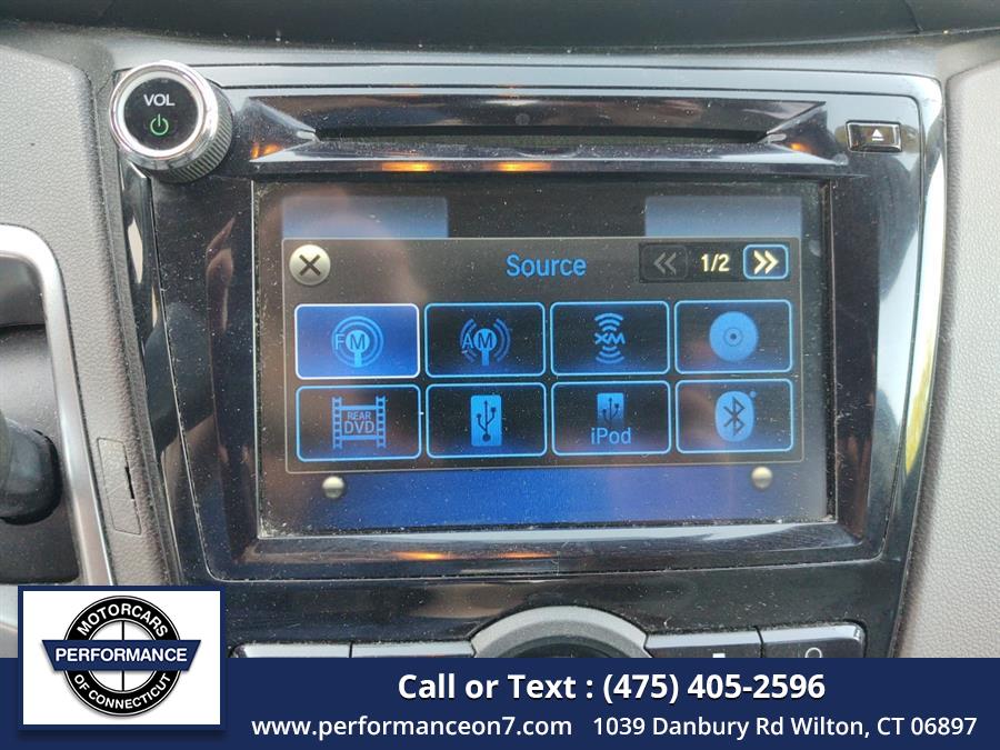 2016 Honda Odyssey 5dr SE photo