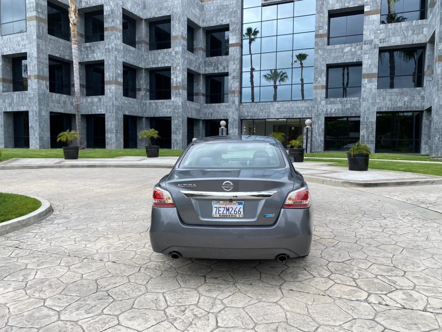 2014 Nissan Altima 2.5 photo