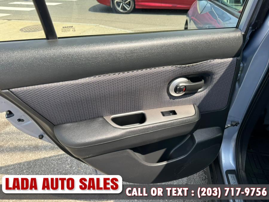 2009 Nissan Versa 1.8 S photo