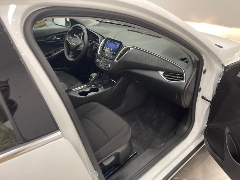 2022 Chevrolet Malibu LT photo