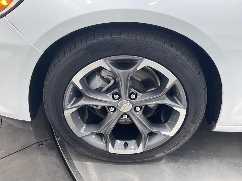 2022 Chevrolet Malibu LT photo