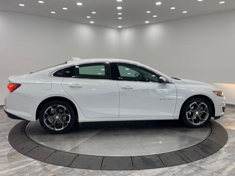 2022 Chevrolet Malibu LT photo