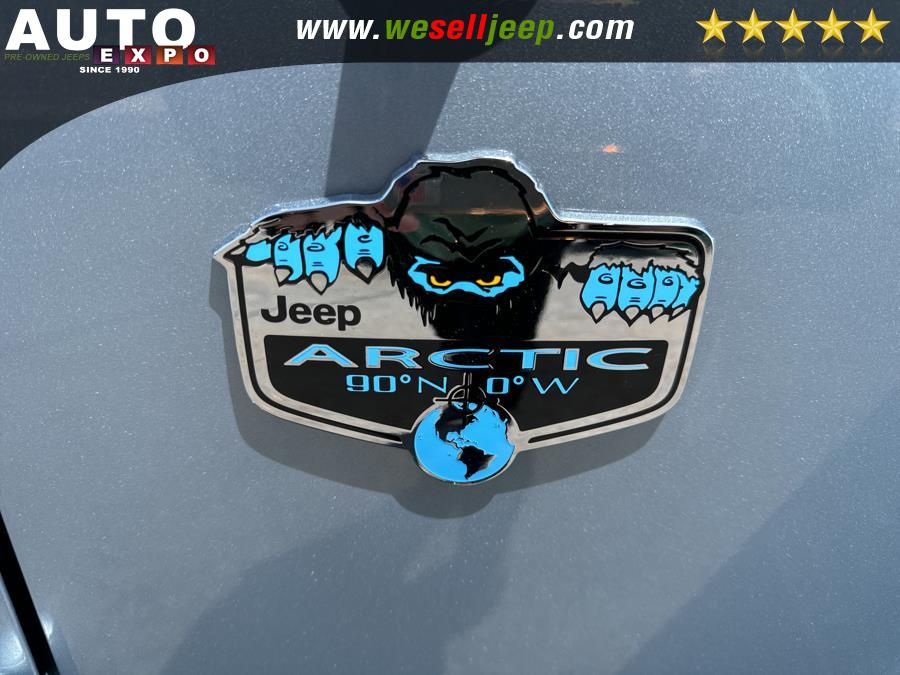 2012 Jeep Wrangler Sahara photo