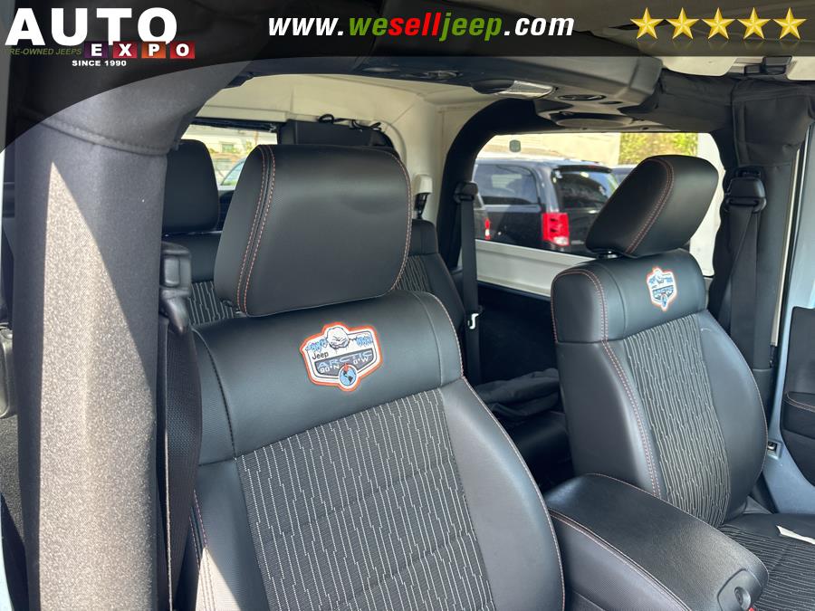 2012 Jeep Wrangler Sahara photo